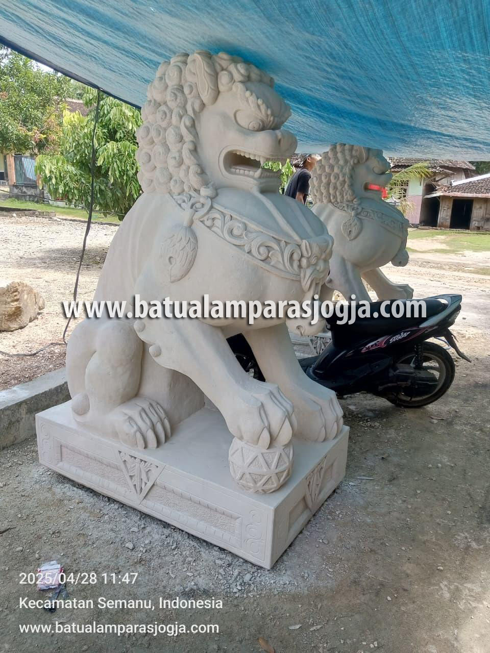 Patung Singa Qilin batu alam paras Putih