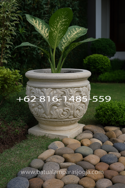 Pot bunga batu paras putih motif tumbuhan